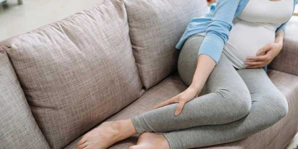 गर्भावस्था में पैरों में ऐंठन: जानें कारण और आसान उपाय